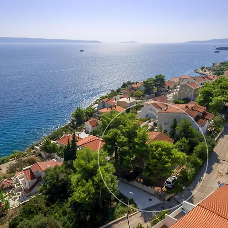 In Okrug Gornji Mit Grill Und Terrasse بيت للعطل تروغير
