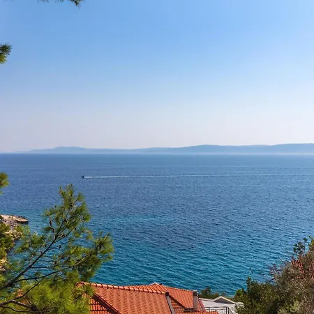 In Okrug Gornji Mit Grill Und Terrasse بيت للعطل